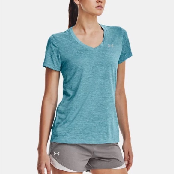 Under Armour Tops Under Armour Womens Heatgear Vneck Tshirt Poshmark
